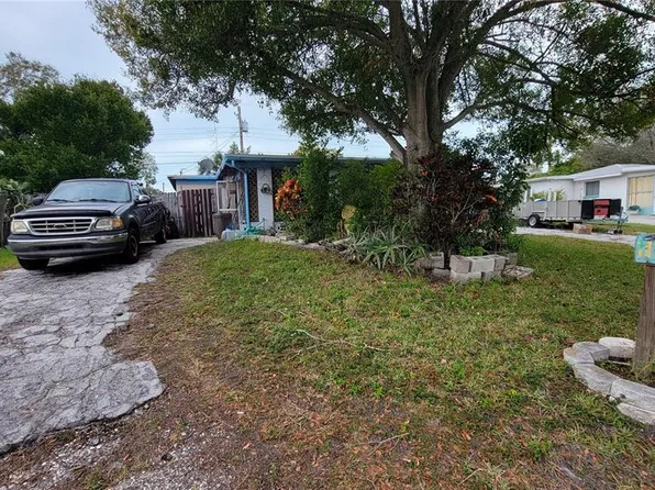 11936 104th St, Largo, FL 33773