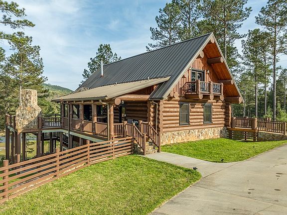 2nd image of 491 Sandy Lake Ln