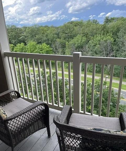 1321 Lake Dr #320 — Photo 6