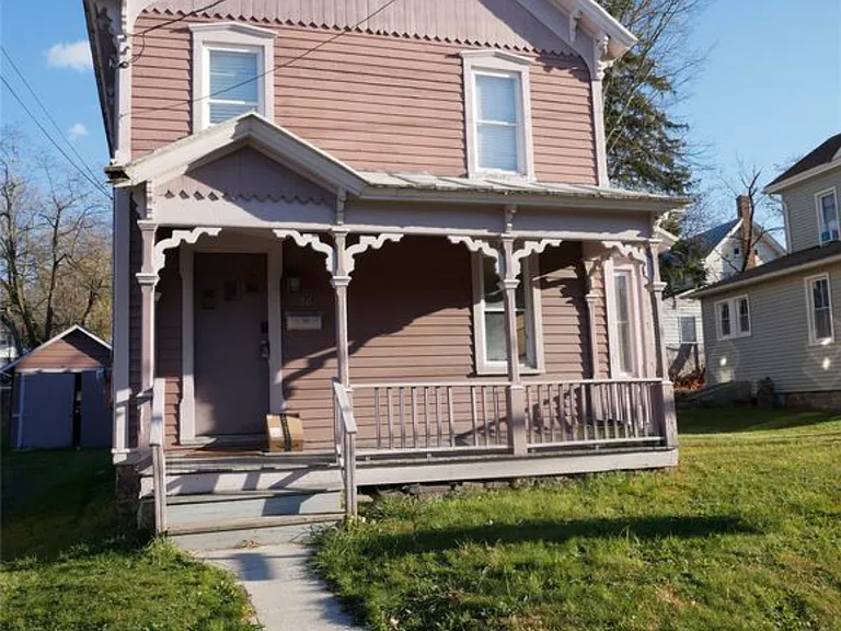 28 N Chestnut St — Photo 1