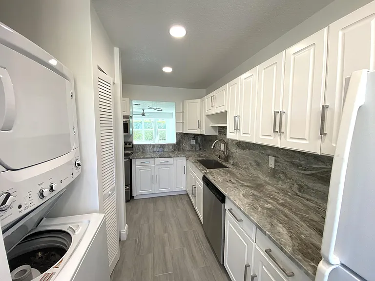 2450 Black Olive Blvd #A — Photo 5