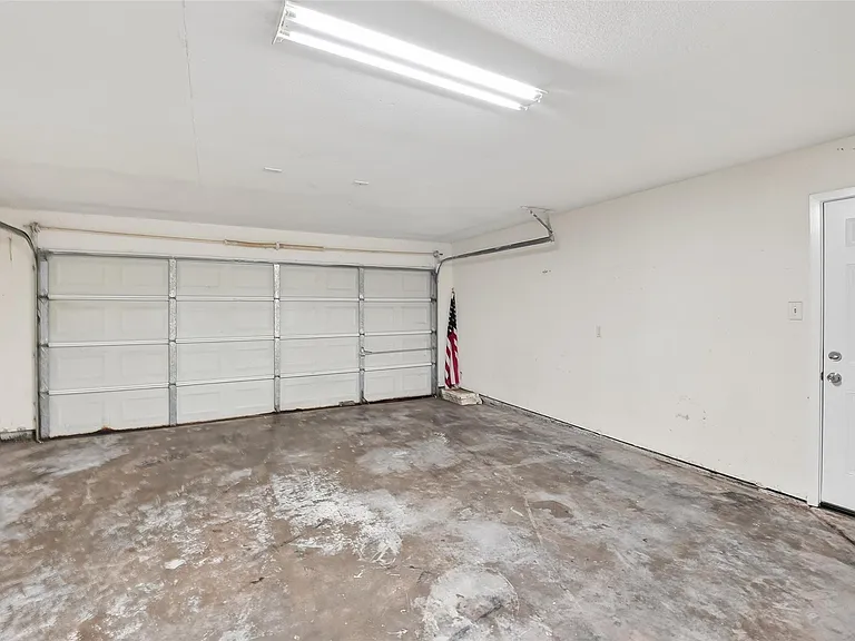 7429 Elbridge Ln — Photo 39