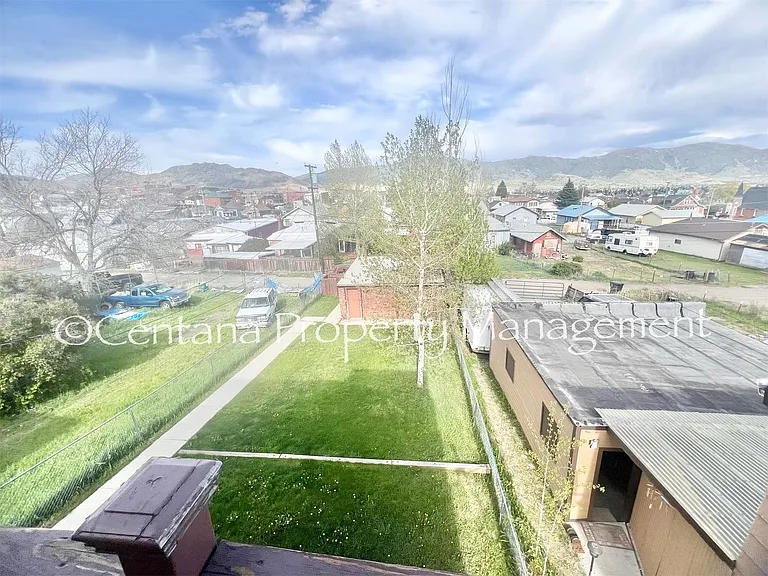 646-648 S Montana St — Photo 27