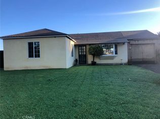 1030 Linden Pl, Costa Mesa, CA 92627