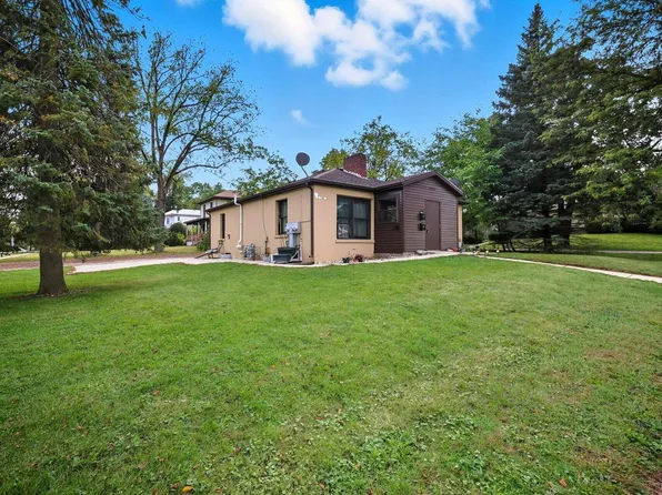 805 West Highland STREET, Whitewater, WI 53190