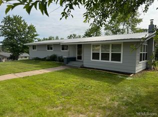 924 Hayes St, Niagara, WI 54151