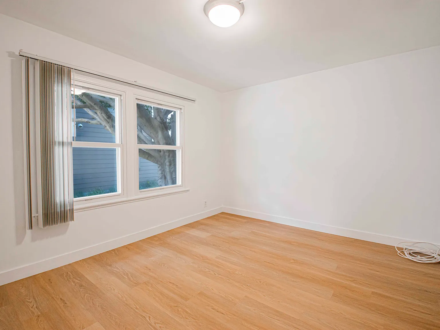 ~4 Weeks Free~ Stunning One Bedroom Featuring Included Stainless Steel Appliances And On-Site Lau... — Photo 2