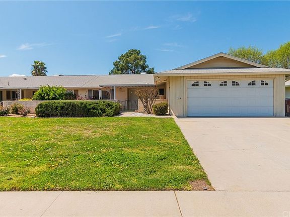 2nd image of 28115 Grosse Point Dr