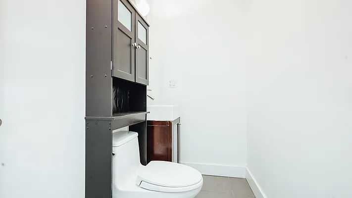 Rented by Nooklyn NYC LLC | media 24