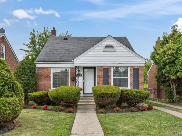 9911 Piedmont St, Detroit, MI 48228