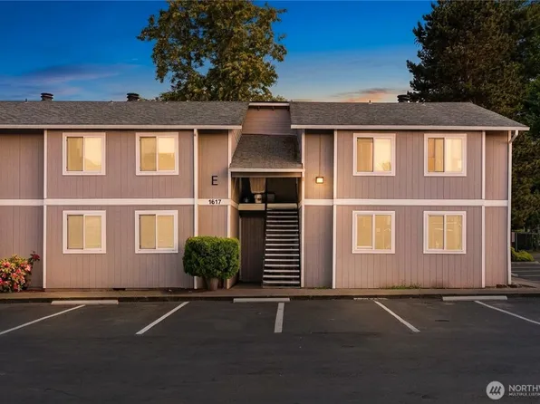 1617 Maple Lane #E7, Kent, WA 98030