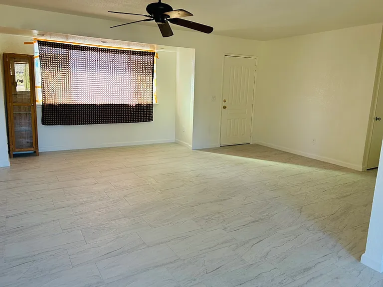 16421 Wells Fargo Ave — Photo 5