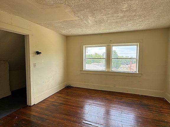 5th image of 510 Pine St