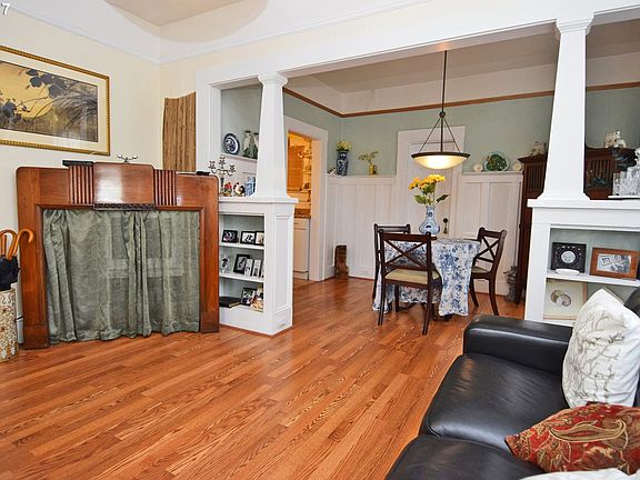 5th image of 4311 NW Washington St