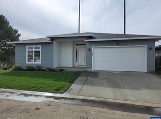 654 Magnolia Ave, Woodburn, OR