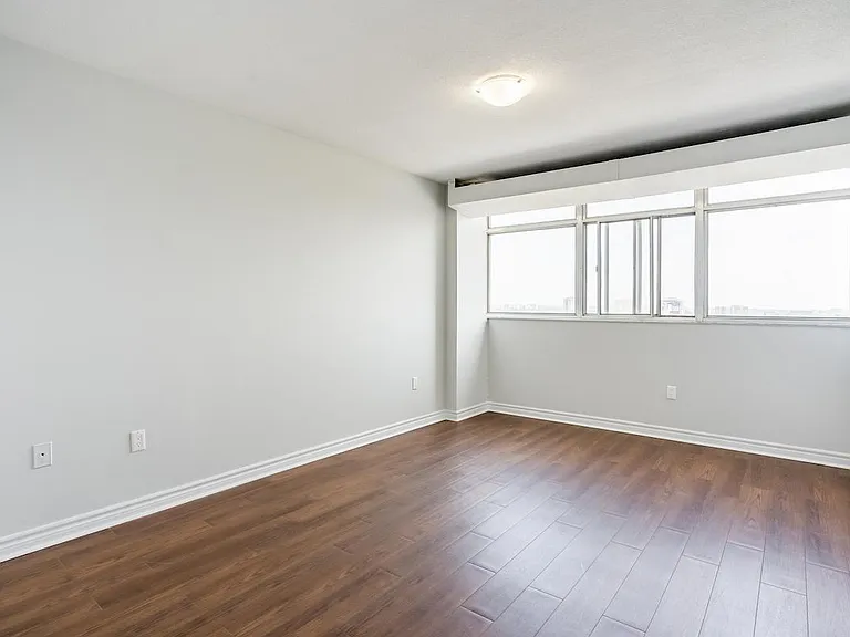 25 Bay Mills Blvd — Photo 8