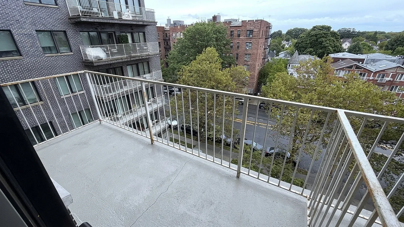 1704 Ocean Ave — Photo 2