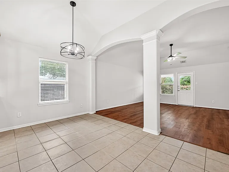 6030 Wildbriar Ln — Photo 25