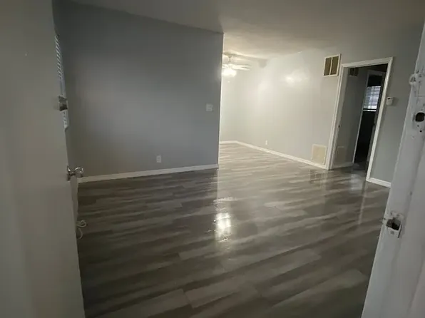 1052 Justin Ave APT 4, Glendale, CA 91201