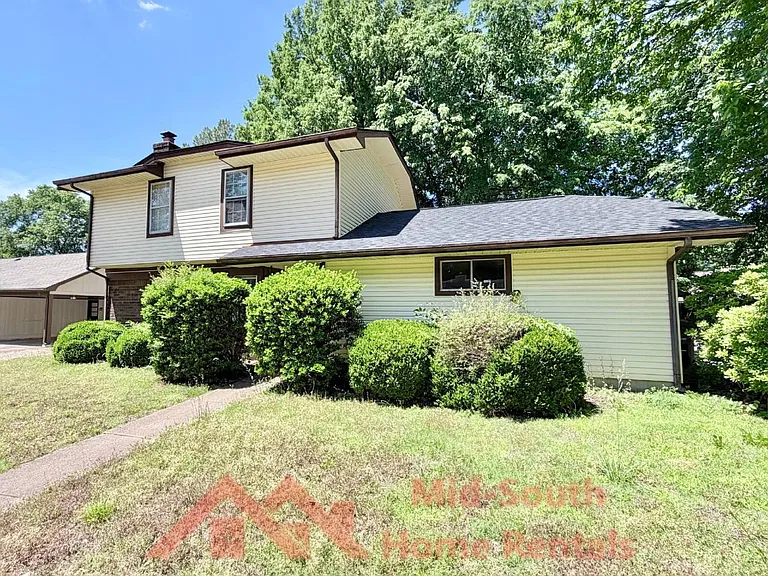 2373 W Monica Dr — Photo 2