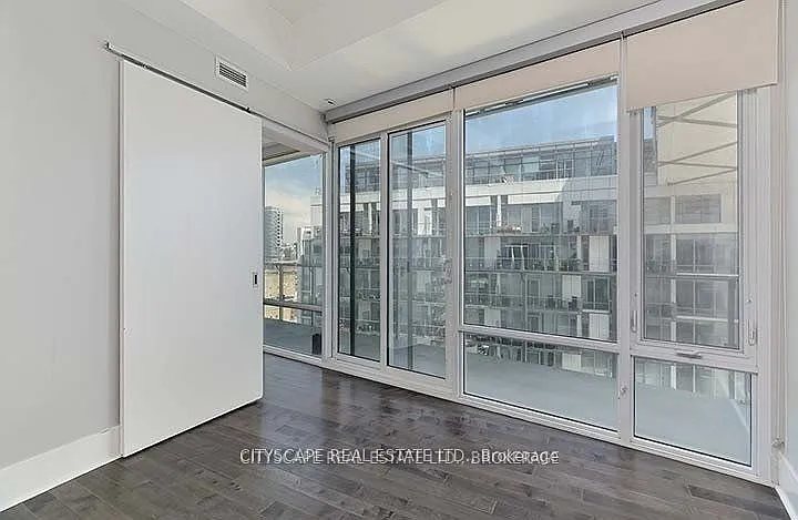 29 Queens Quay E #1001 — Photo 11