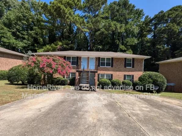 574 Evergreen Ter, Forest Park, GA