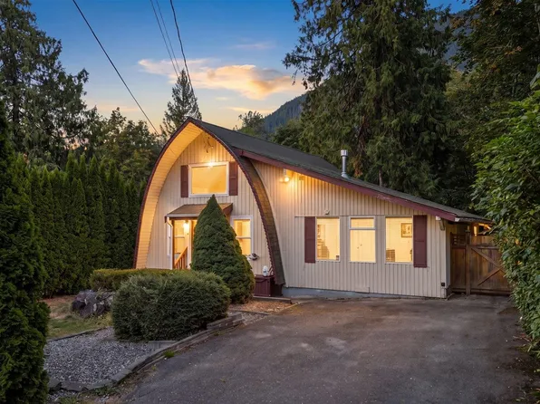 66603 Summer Rd, Hope, BC V0X 1L1