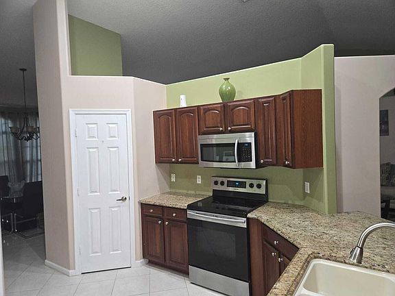 5th image of 5514 NW Whitecap Road