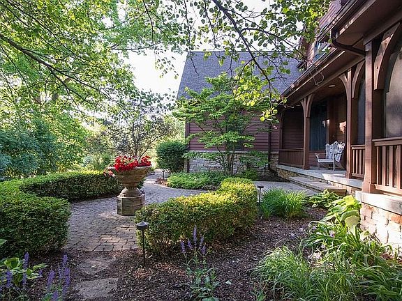5th image of 3905 Preserve Dr