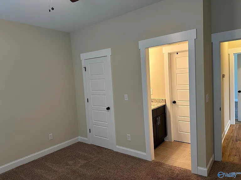 211 Blackoak Dr — Photo 27