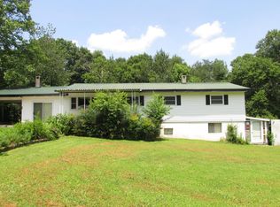 111 Janie Ln, Lancing, TN 37770