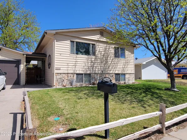 2746 1/2 Laguna Dr, Grand Junction, CO 81503