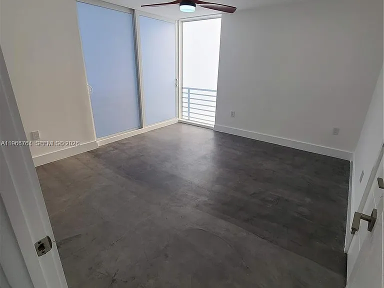 825 Michigan Ave #7 — Photo 24