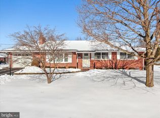 13405 Meadowview Ave, Waynesboro, PA 17268