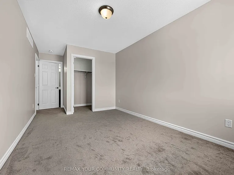 2250 Watercolours Way — Photo 19