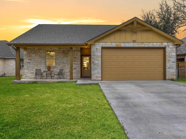 302 Fox Xing, Burnet, TX 78611