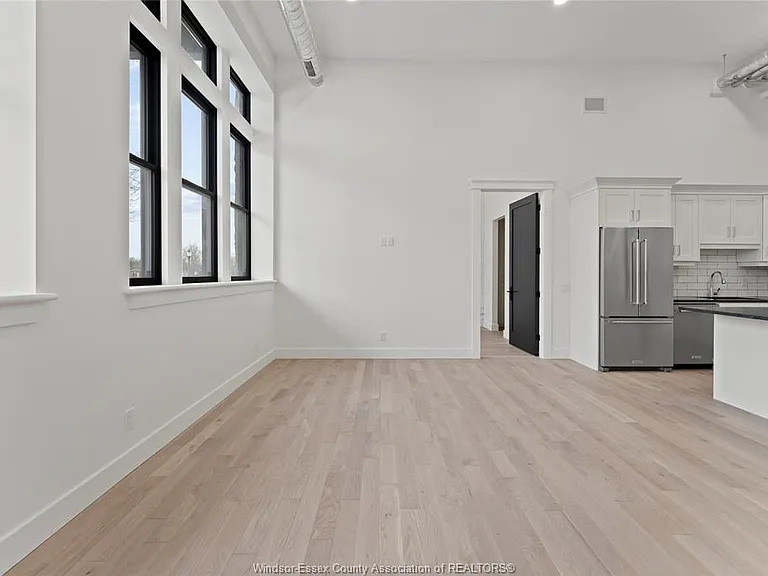 247 Brock St #204 — Photo 15