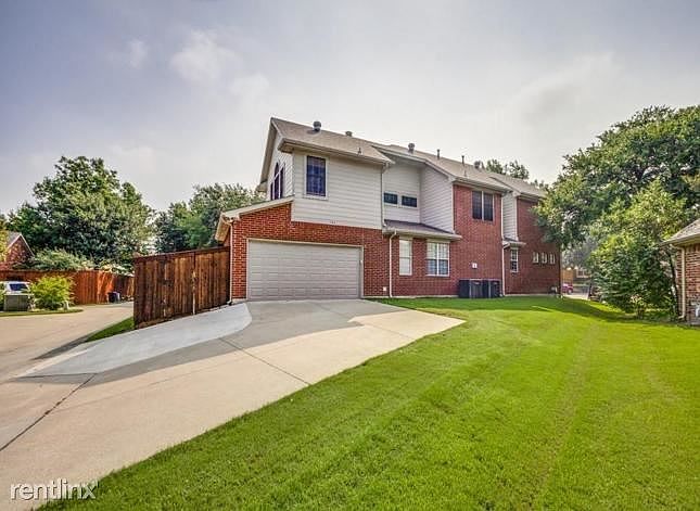 1st image of 684 Danielle Ct