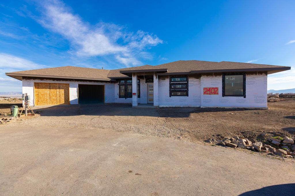 2402 Spire Ct, Grand Junction, CO - View 2
