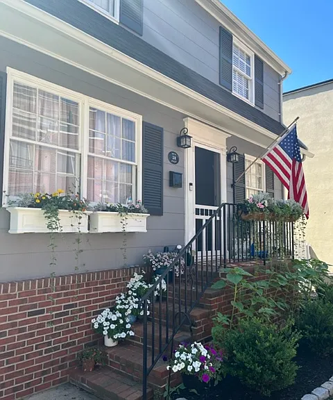 28 South St — Photo 1