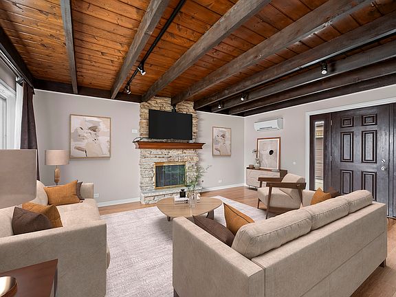 5th image of 324 Warren Rd