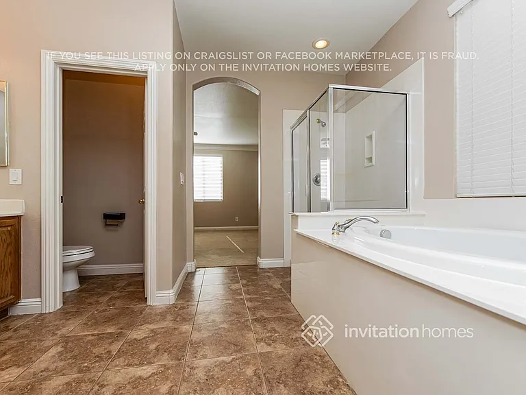7716 Turtle Haven Ct — Photo 9