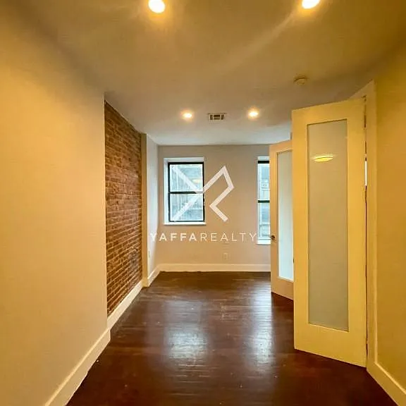 54 Eldridge St #5D — Photo 3