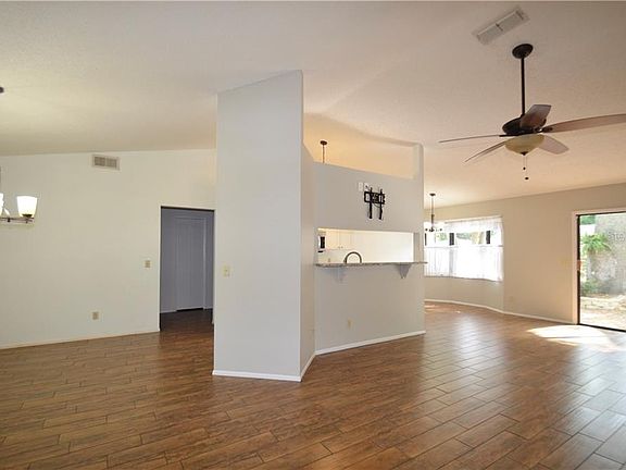 2nd image of 211 Mellonville Ave