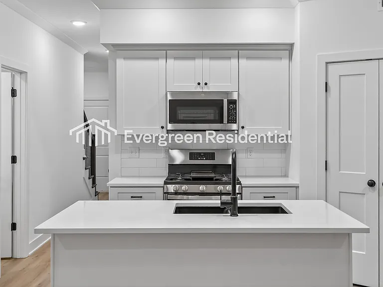 8221 N Berkley Ave — Photo 5