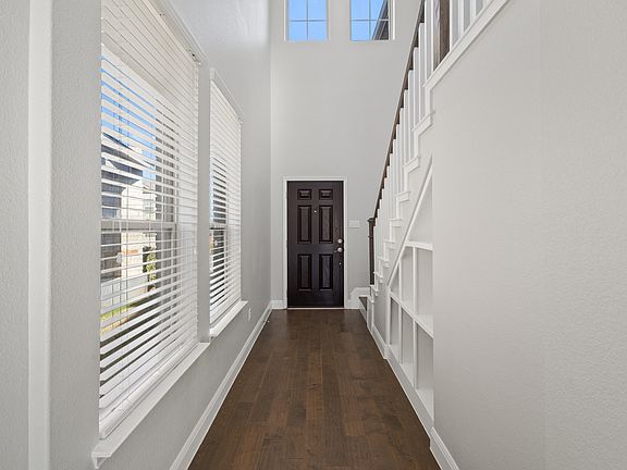 2nd image of 1050 Kenney Fort Xing Unit 38