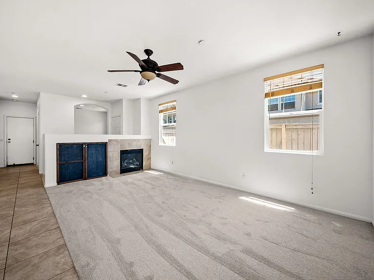 812 Mahogany St — Photo 5
