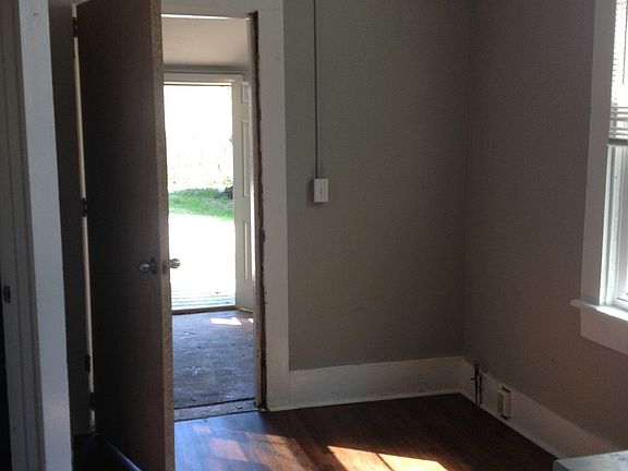 2nd image of 1316 Elizabeth St #75