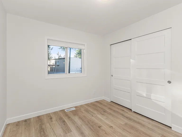24330 Fraser Hwy #19 — Photo 8
