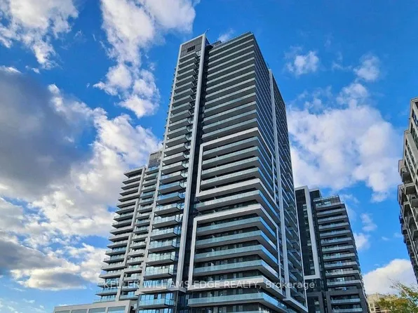 105 Oneida Cres #401, Richmond Hill, ON L4B 0H6